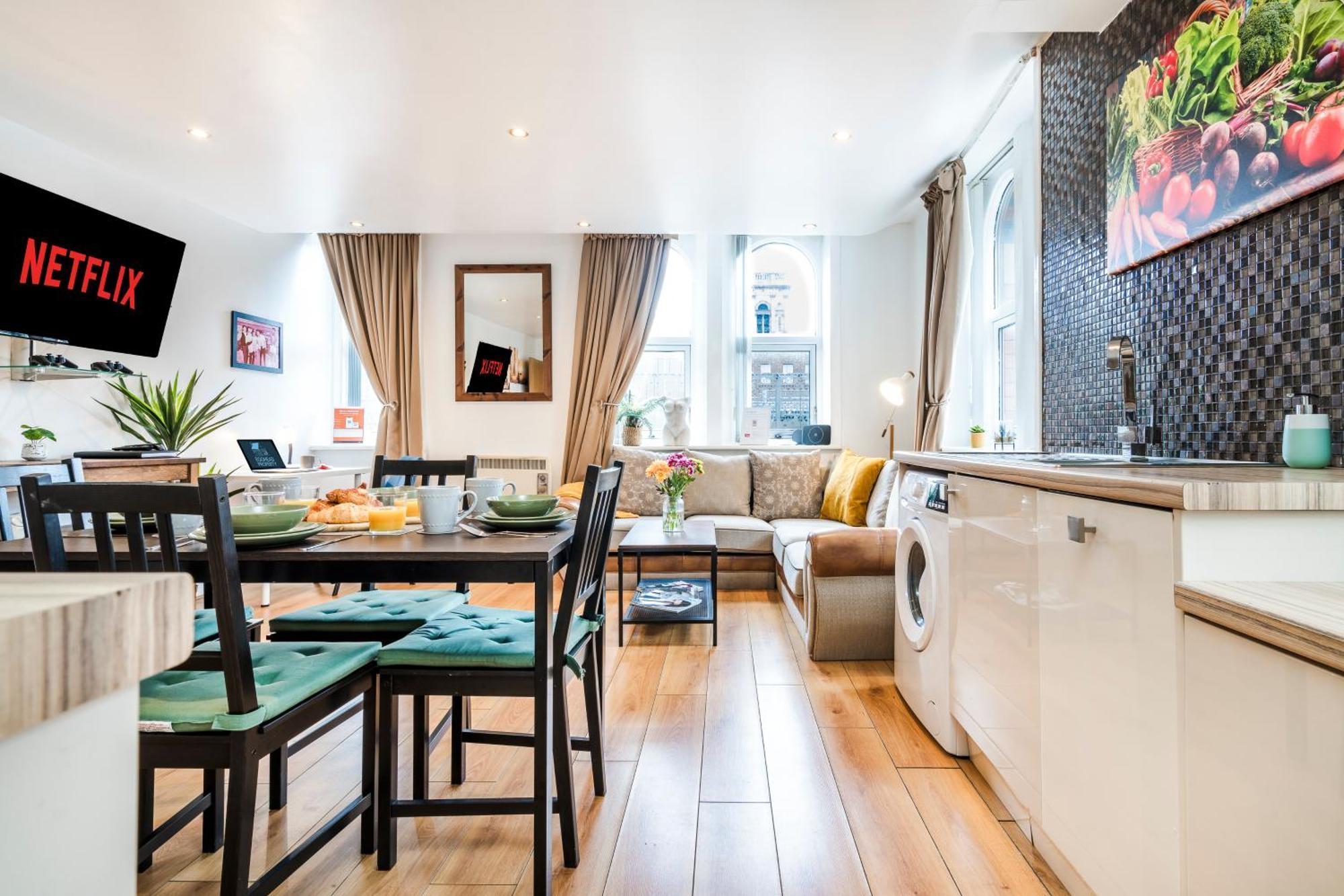 Cavern Quarters, Beautiful Two Bedroom City Centre Apartment By Garudy Serviced Apartments And Short Lets - Perfect For Longer Stays 利物浦 外观 照片