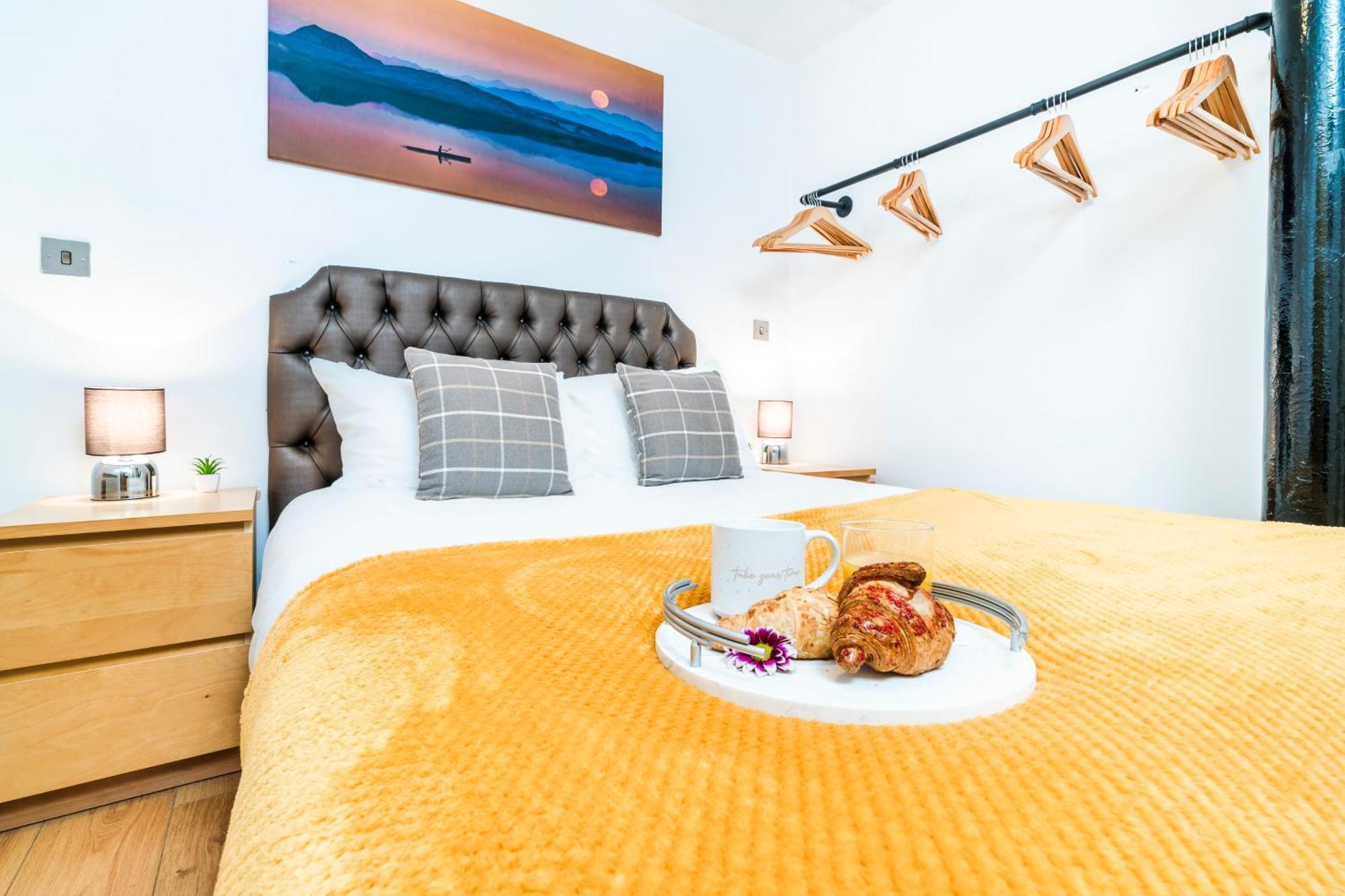 Cavern Quarters, Beautiful Two Bedroom City Centre Apartment By Garudy Serviced Apartments And Short Lets - Perfect For Longer Stays 利物浦 外观 照片