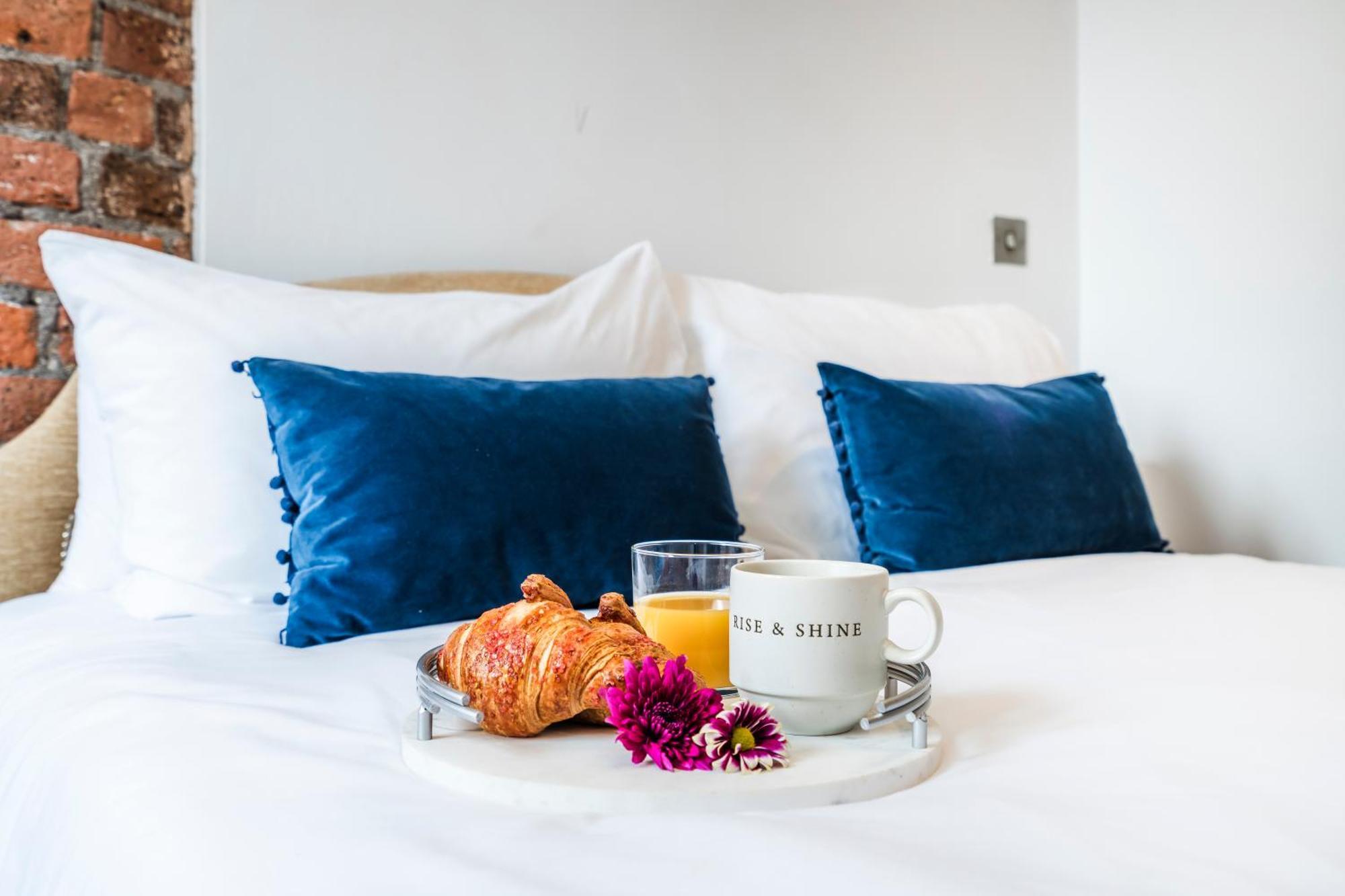 Cavern Quarters, Beautiful Two Bedroom City Centre Apartment By Garudy Serviced Apartments And Short Lets - Perfect For Longer Stays 利物浦 外观 照片